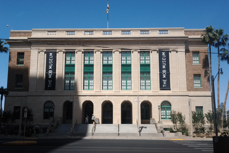 Las Vegas: Mobsters, Casinos, and Speaky Bar Crawl Las Vegas: Mobsters, Casinos, and Speakeasies Bar Crawl