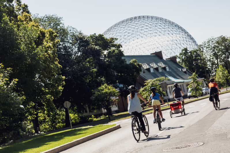 cyclist tour montreal