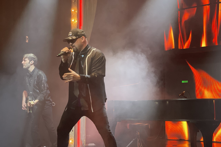 Las Vegas: Piano Man by Kyle Martin Live Show Tickets Middle Seating