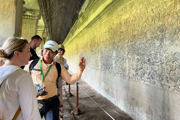 Siem Reap: E-Bike Guided Tour of Angkor Wat with Local Lunch