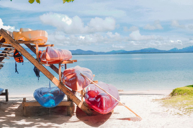 Puerto Princesa: tour guidato di un giorno dell&#039;isola di Cowrie con pasto