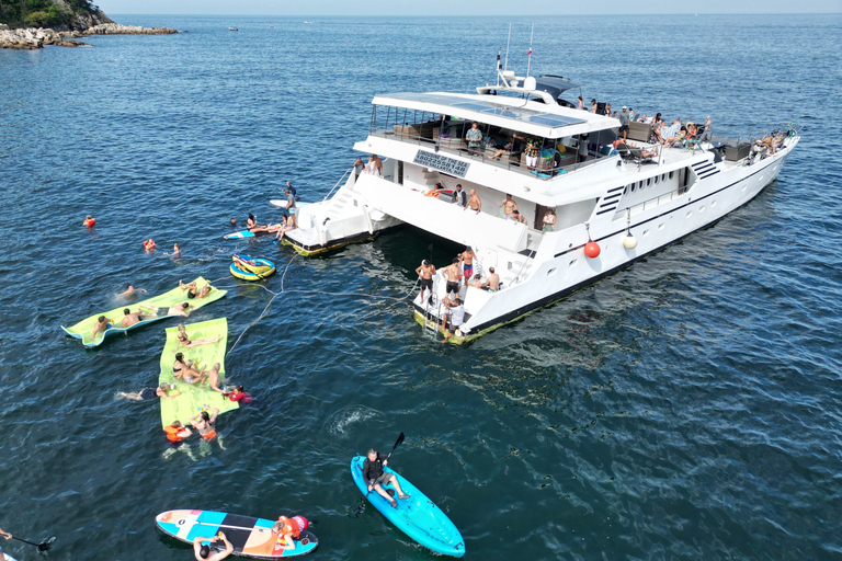 Puerto Vallarta: Crucero en megayate por YelapaCheck-in en Puerto Mágico Puerto Vallarta