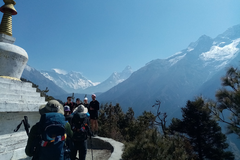 Från Lukla: 10-dagars guidad vandring till Everests basläger