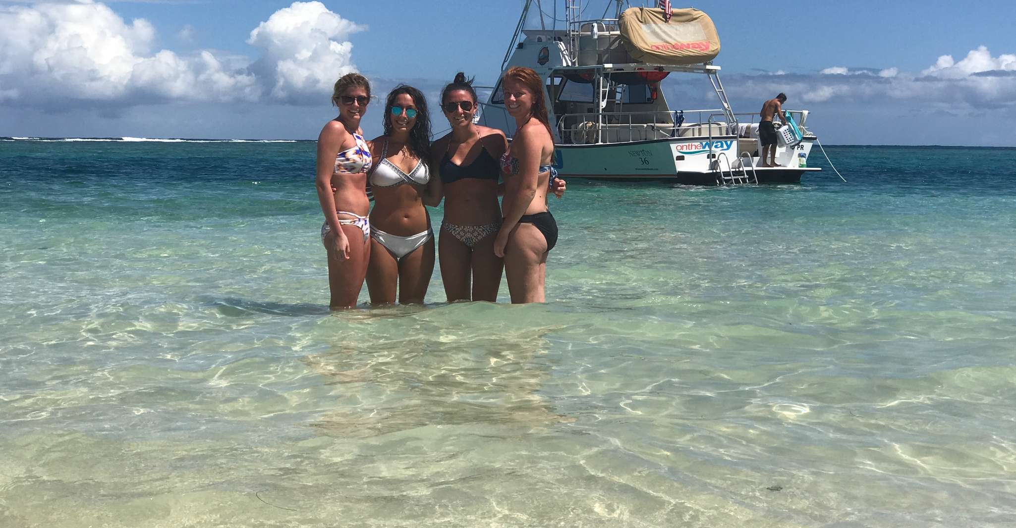 Fajardo, viaje en barco Culebra con snorkeling, almuerzo y bebidas - Hizvo