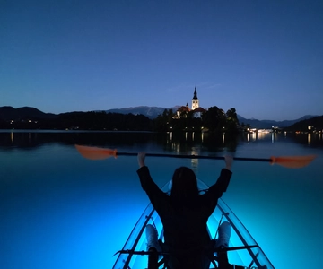 Bled: Rondleiding in een transparante kajak