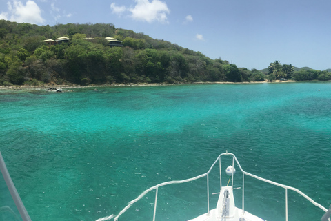 Fajardo: Paseo en barco por Culebra con snorkel, almuerzo y bebidas