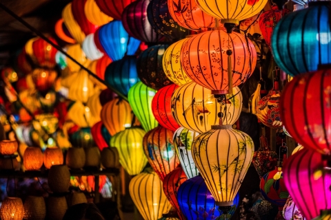 Hoi An : Fabrication de lanternes avec la population locale dans la vieille ville de Hoi An