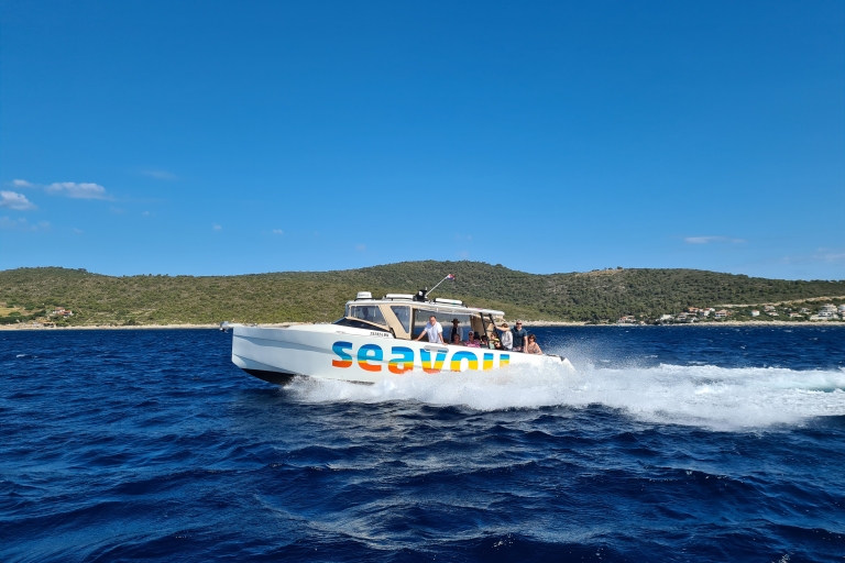 Von Split aus: Luxuriöse Bootstour zur Blauen Höhle und nach HvarPrivate Luxus-Bootsfahrt nach Vis, Hvar und zur Blauen Höhle