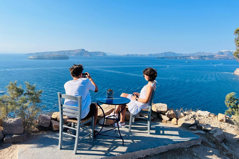 Visite privée sur mesure : Explorez Santorin avec style6 heures de visite privée