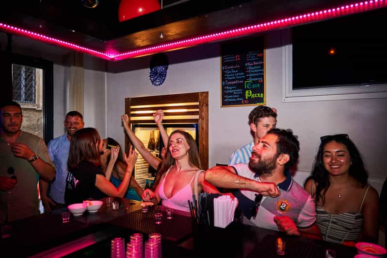 Barcelone : Visite guidée des bars de la ville avec 4 boissons
