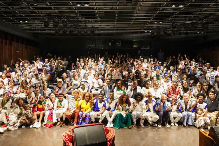 Addis Ababa: Jazz Bar Tour with Live Music and Dinner