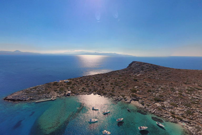 Heraklion: Passeio de barco particular para a Ilha DiaViagem particular de 1 dia em um veleiro Elan 37