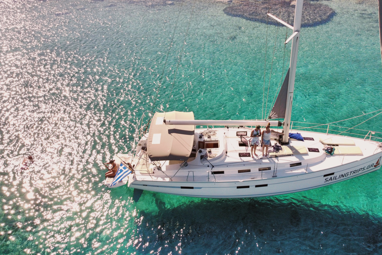 Heraklion: Passeio de barco particular para a Ilha DiaViagem particular de 1 dia em um veleiro Elan 37