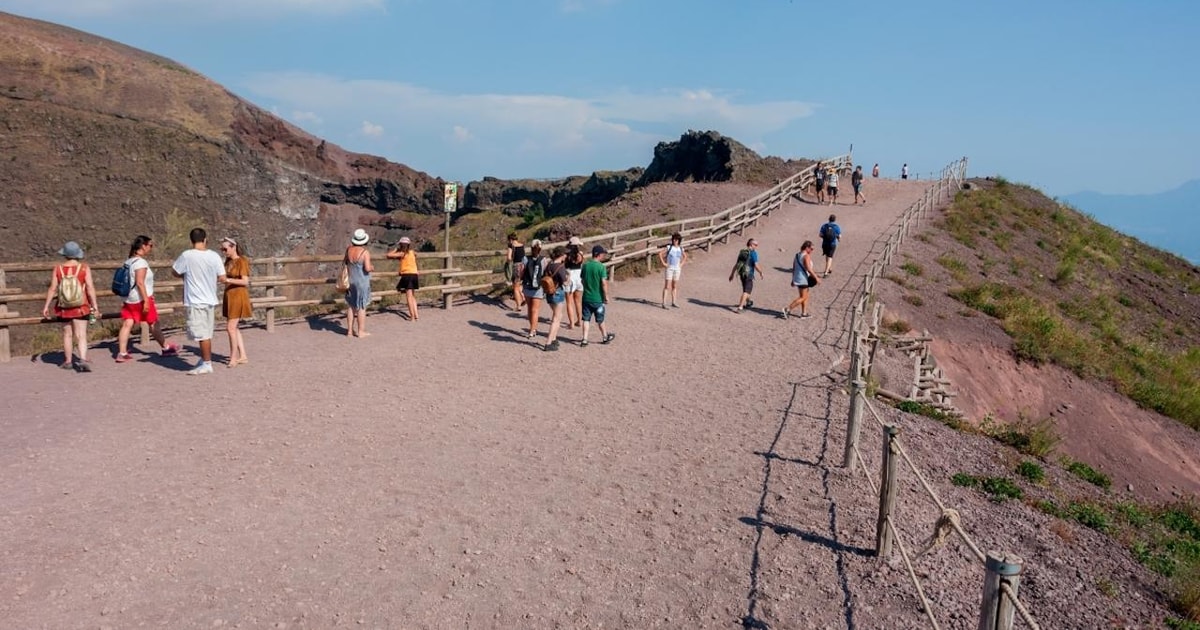 Da Ercolano: Biglietto d'ingresso al Parco del Vesuvio e autobus