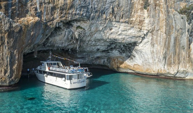 Visit Cala Gonone Grotta del Bue Marino and Cala Luna Boat Tour in Cala Gonone