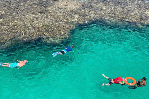 Hurghada: Cruzeiro de luxo de elite para a baía de Orange com almoçoHurghada: cruzeiro de luxo em Orange Bay com almoço e mergulho com snorkel