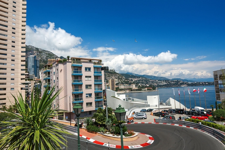 Route de la Corcniche Nice / Eze / MonacoOption standard