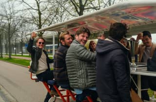 Amsterdam: Holländische Bierbike Blast Tour