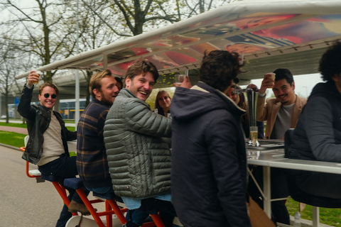 Amsterdam: Dutch Beer Bike Blast Tour met bar aan boordNederlandse bierfietstocht - privétour