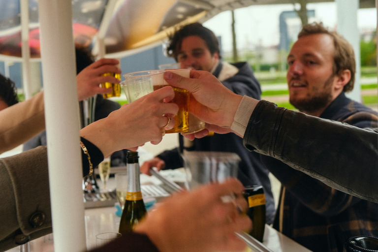 Amsterdã: Passeio de bicicleta com cerveja holandesa e bar a bordoExcursão de bicicleta de cerveja holandesa - privada