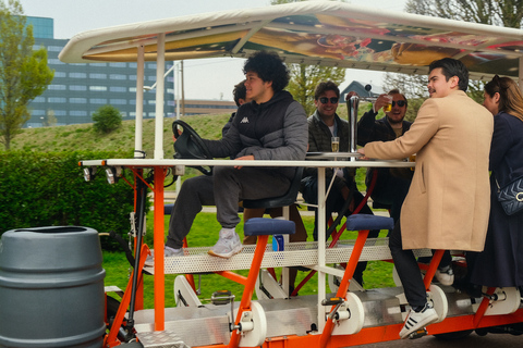 Amsterdam: Excursión en Bicicleta por Holanda con Bar a BordoTour en bicicleta de cerveza holandesa - Privado