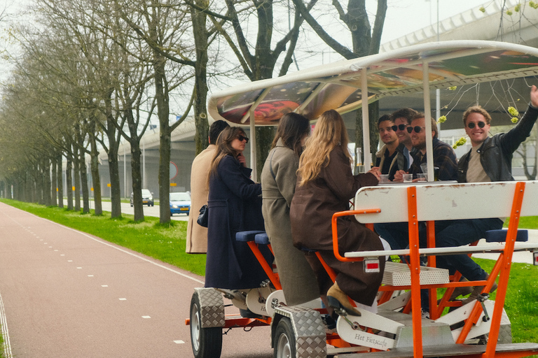 Amsterdam: Dutch Beer Bike Blast Tour met bar aan boordNederlandse bierfietstocht - privétour