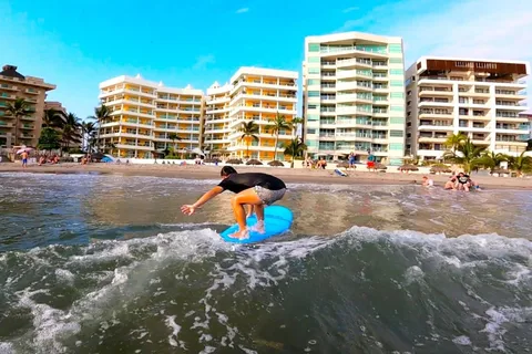 Surf au nord de la baie