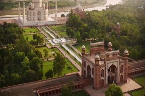 Taj Mahal i Agra Fort Skip-the-line Tour z przewodnikiemOpcja standardowa