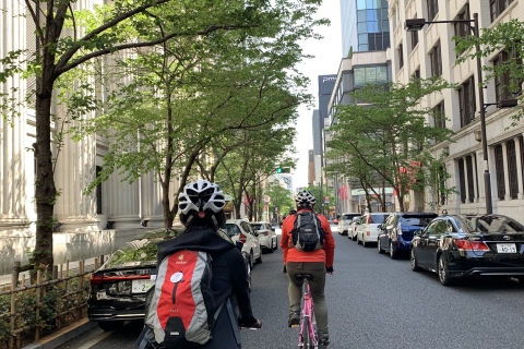 Tokio: Privétour met schattige E-bike