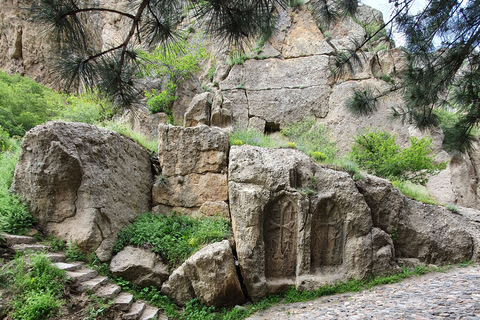 Temple de Garni, Monastère de GeghardVisite privée