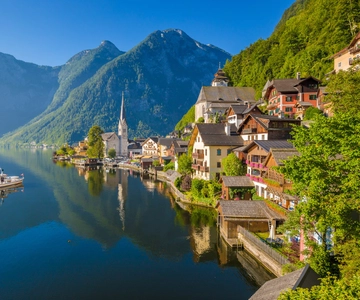 From Vienna: Hallstatt Guided Day Tour