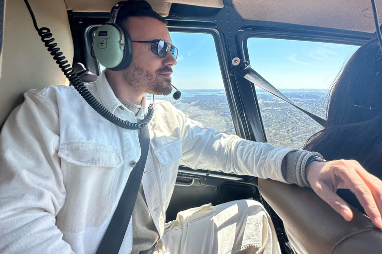 Från Westchester: NYC privat helikoptertur för par30 minuters R44-helikoptertur