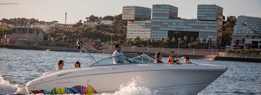 Cascais : bateau privé avec skipper, carburant, nourriture et boissons