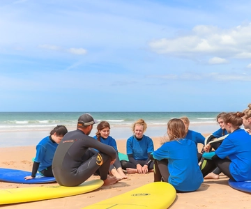 Quarteira: 2-stündige Surfstunde am Falésia Strand