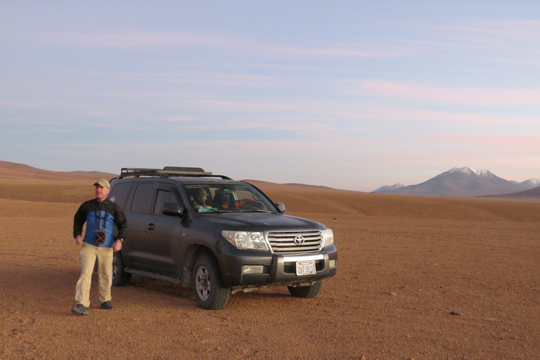 Desde Uyuni: Excursión privada de un día a Laguna Colorada.Opción Estándar