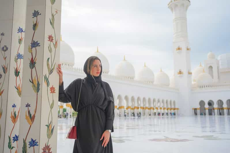 From Dubai: Abu Dhabi Day Tour with Lunch & Royal Palace | GetYourGuide