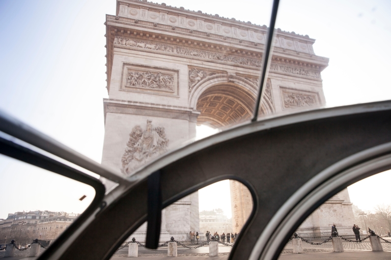 Classic, Romantic Paris: 3-Hour Vintage 2CV Tour