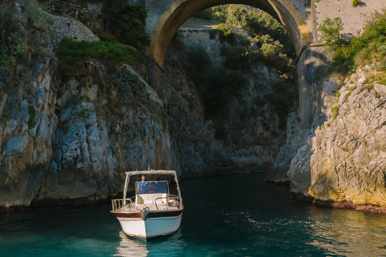 Amalfi Coast: Private Boat Trip with Prosecco and Snorkeling
