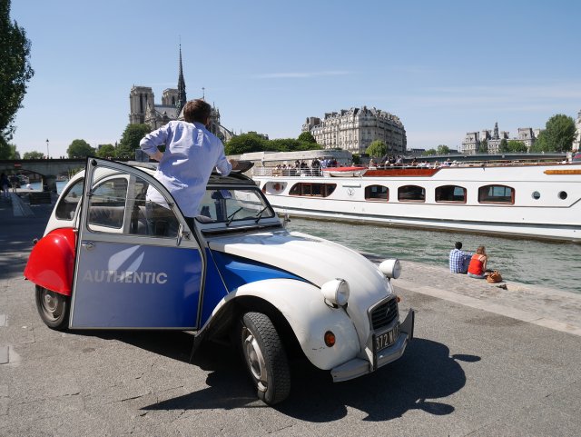 Pariser Citroën-Enten-Tour mit Bootsfahrt, 2 Stunden