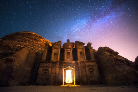 Depuis Amman: excursion d'une journée à Petra et au Wadi Rum avec prise en charge à l'hôtel