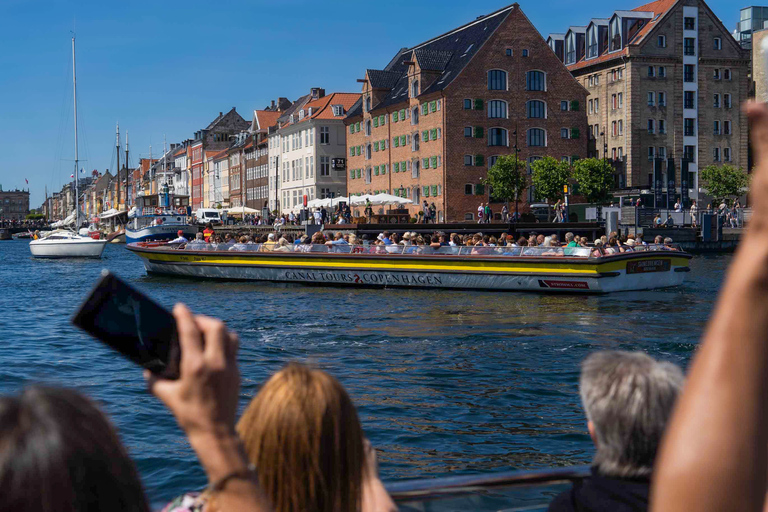 Copenhagen: 48-Hour Sightseeing Bus Ticket, 1-Hour Boat Tour Copenhagen Bus and Boat Hop-On, Hop-Off 48-Hour Pass