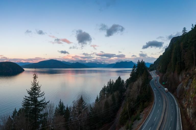 Entre Vancouver y Whistler: recorrido de conducción de audio por teléfono inteligente