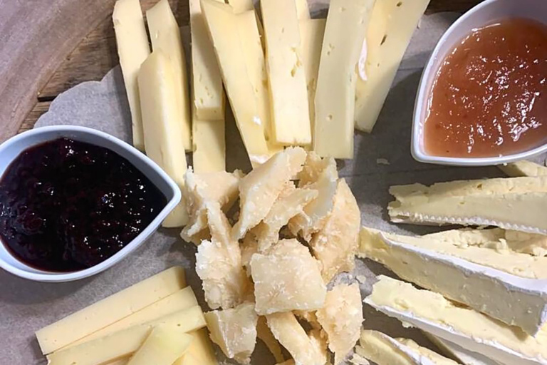 Sirmione: Vineyard Tour with Lugana Wines and Local Tastings 5 Wines