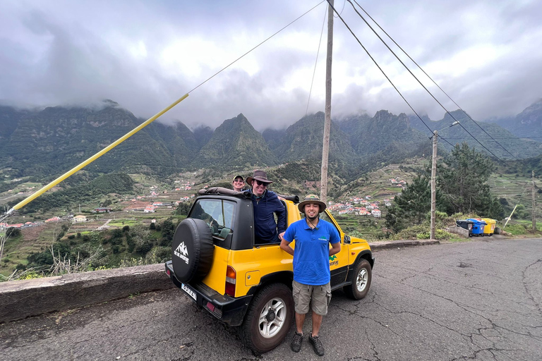 Madeira: tour guidato con degustazione di vini, safari in jeep e punti panoramici