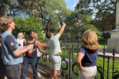 Nashville: Guided Ghost Walking Tour with Local Guide Nashville: Guided Ghost Tour with Local Guide