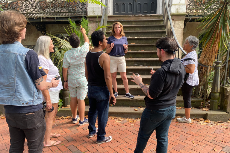 Nashville: Guided Ghost Walking Tour with Local Guide Nashville: Guided Ghost Tour with Local Guide