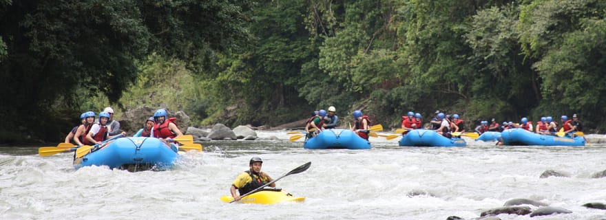 La Fortuna : Rafting Pacuare et navette vers SJO ou Puerto Viejo