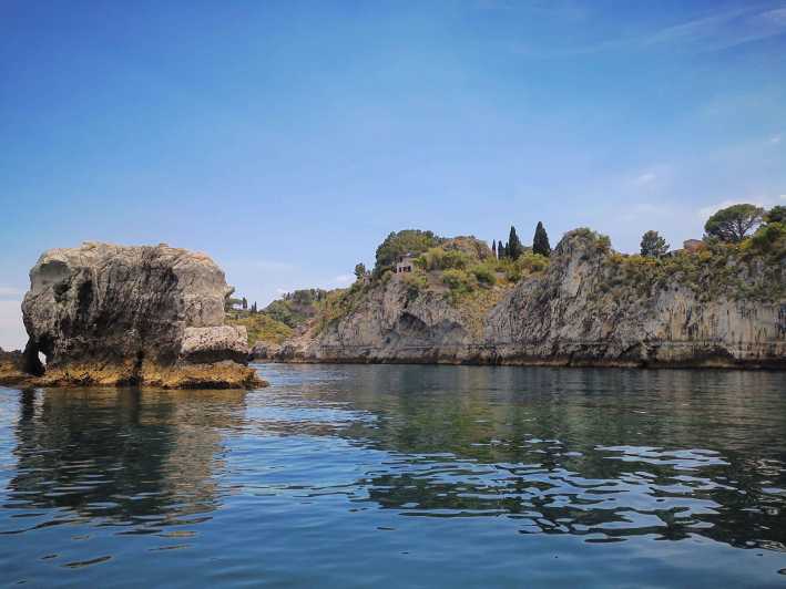 Taormina: crociera sulle attrazioni costiere con degustazione di vini e cibo