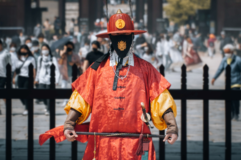 Seoul: City Hightlights, palatsrundtur och valfri HanbokMed Hanbok (traditionell koreansk klädsel)