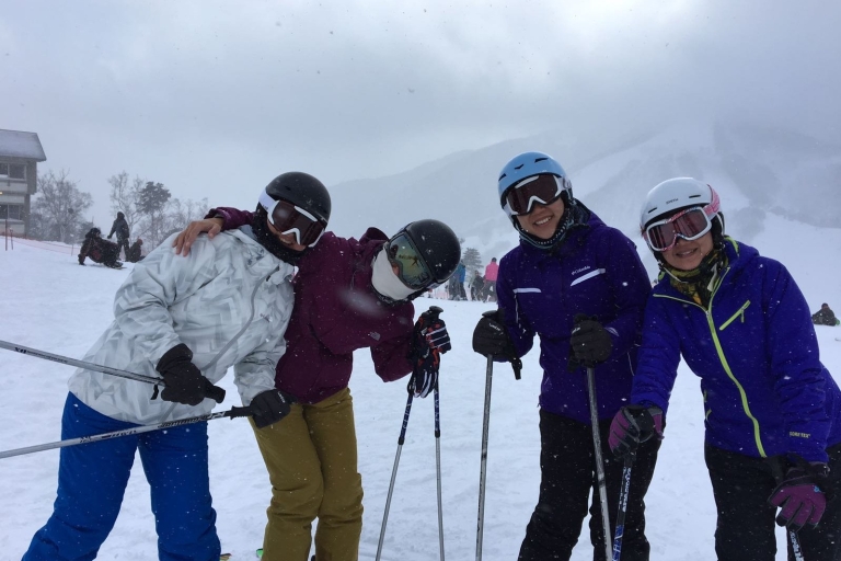 Au départ de Melbourne : Excursion d'une journée à Mt Hotham (neige et ski)